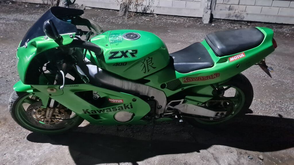 Kawasaki ZXR 400 — легендарный спортбайк для динамики и удовольствия: фото 7