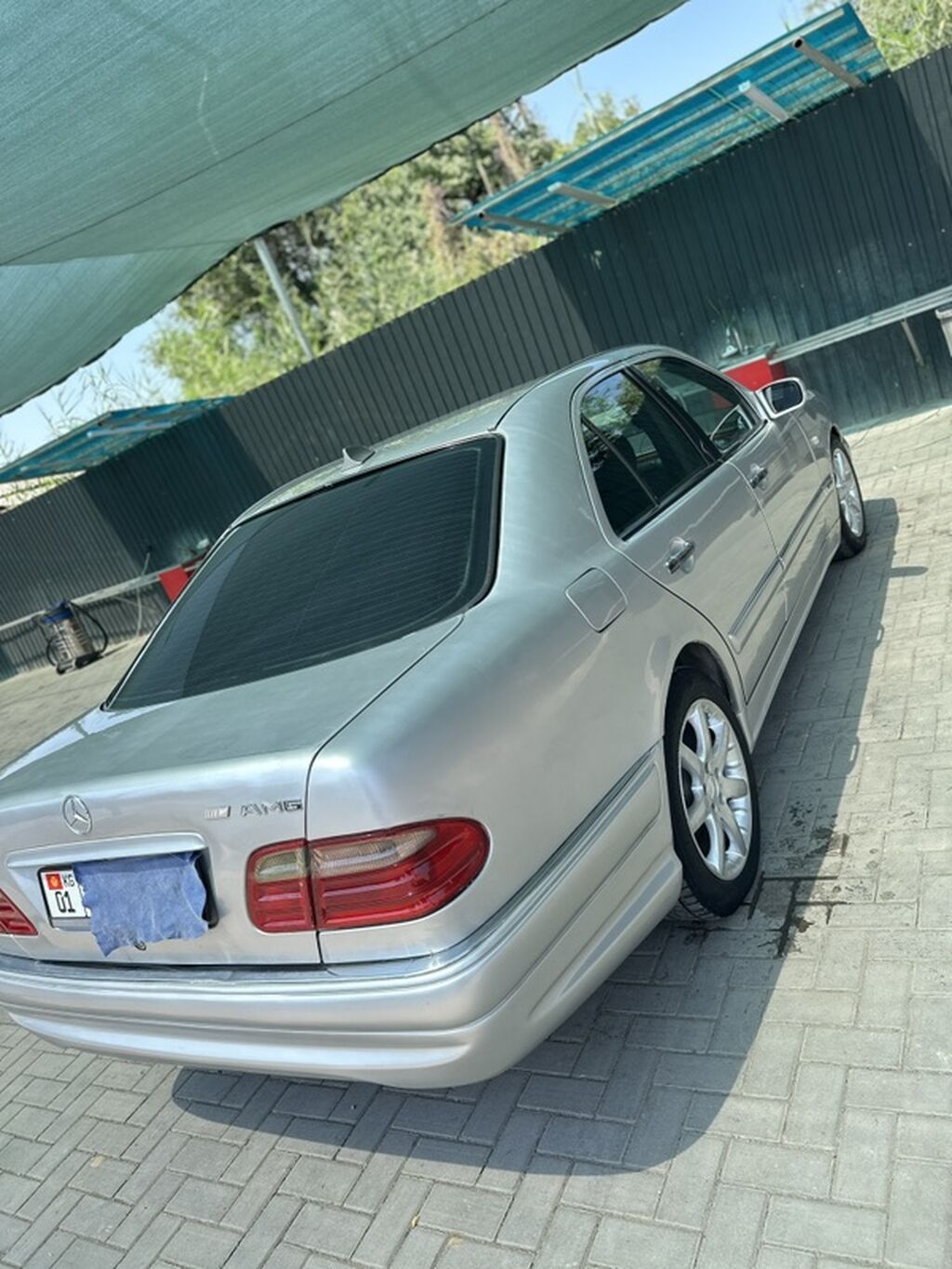 Mercedes-Benz E-Class: 1998 г., 4.3 л, Автомат, Бензин, Седан: фото 2