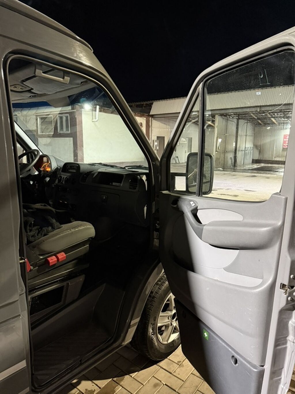 Mercedes-Benz Sprinter 2006 г., 2.7 л, дизель, фургон: фото 6