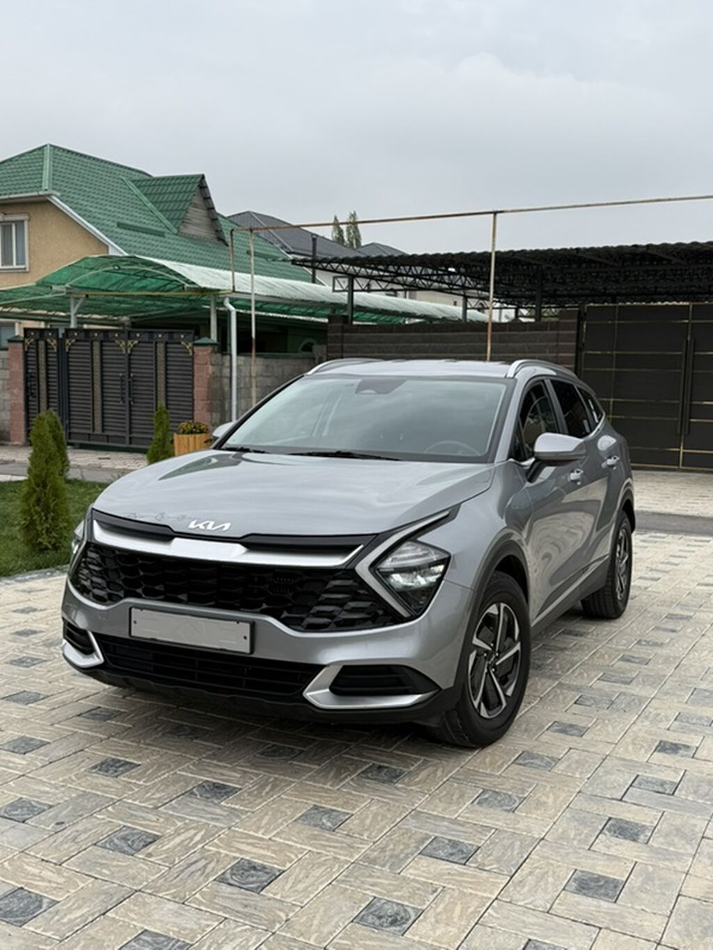 Kia Sportage: 2023 г., 1.6 л, Автомат, Бензин, Кроссовер: фото 1