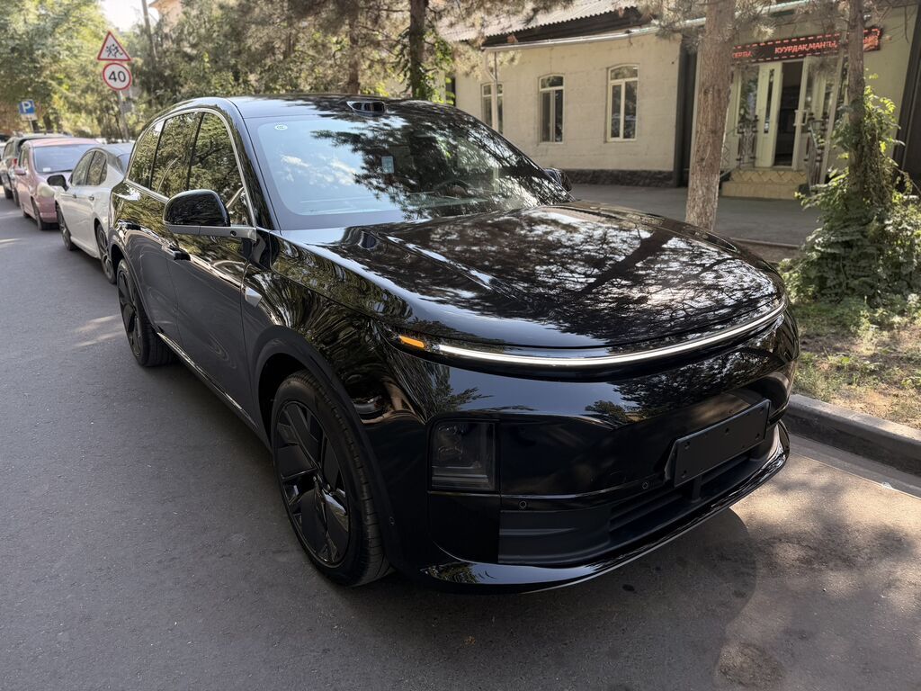 Lixiang L6: 2025 г., 1.5 л, Автомат, Гибрид, Кроссовер: фото 3