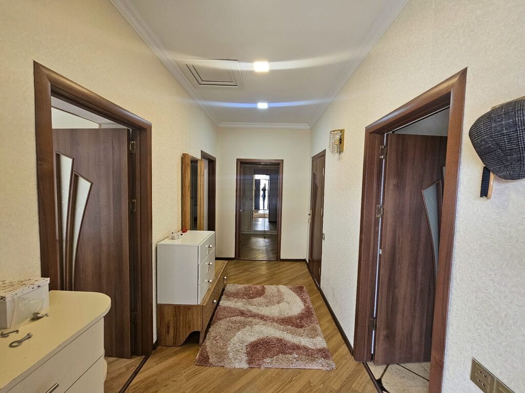 3 otaqlı, 130 kv. m, Yeni təmirli