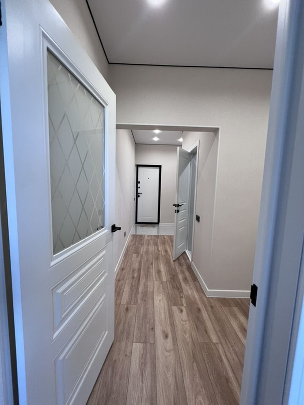1 комната, 54 м², Кок-Жар ж/м 107 серия, 4 этаж, Дизайнерский ремонт: фото 6