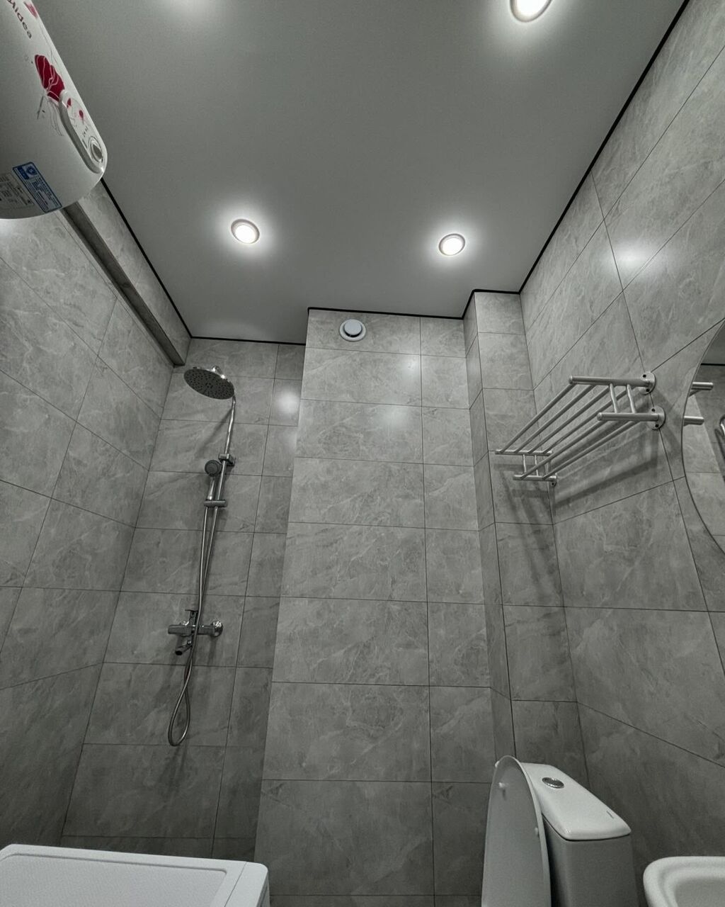 3 комнаты, 70 м², Таш-Рабат ТРЦ 106 серия, 8 этаж, Свежий ремонт: фото 4