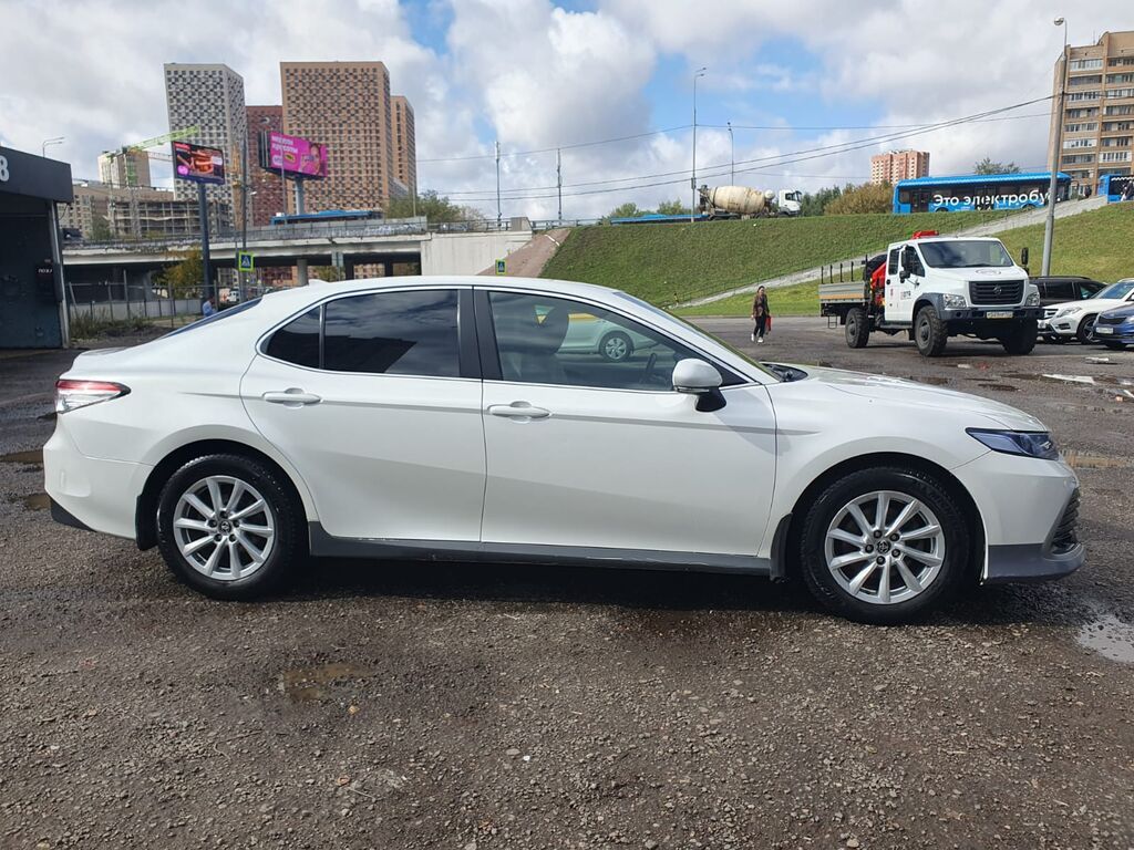 Toyota Camry: 2021 г., 2 л, Автомат, Бензин, Седан: фото 5