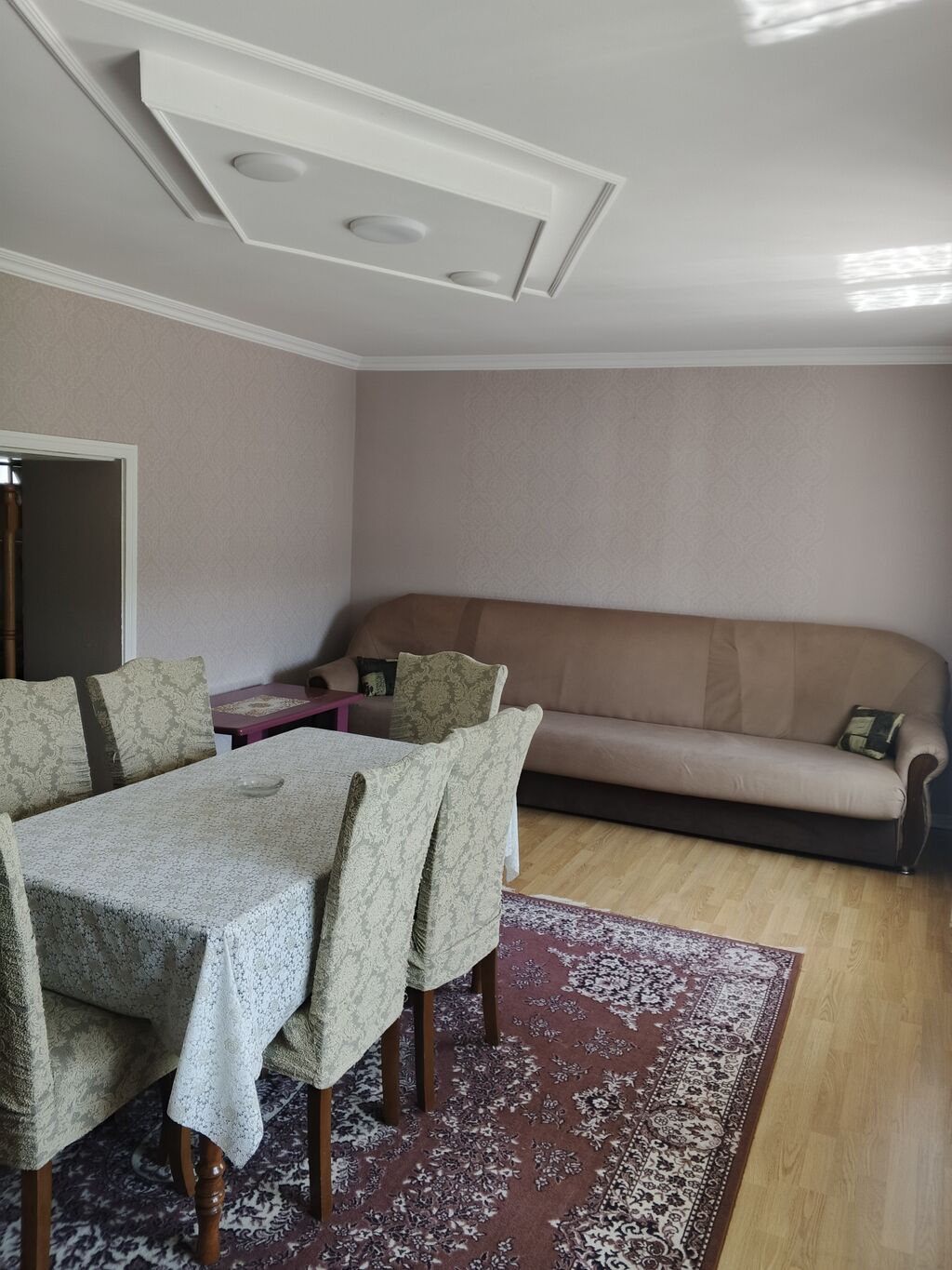 75 kv. m, 2 otaqlı, Hovuzsuz, İşıq