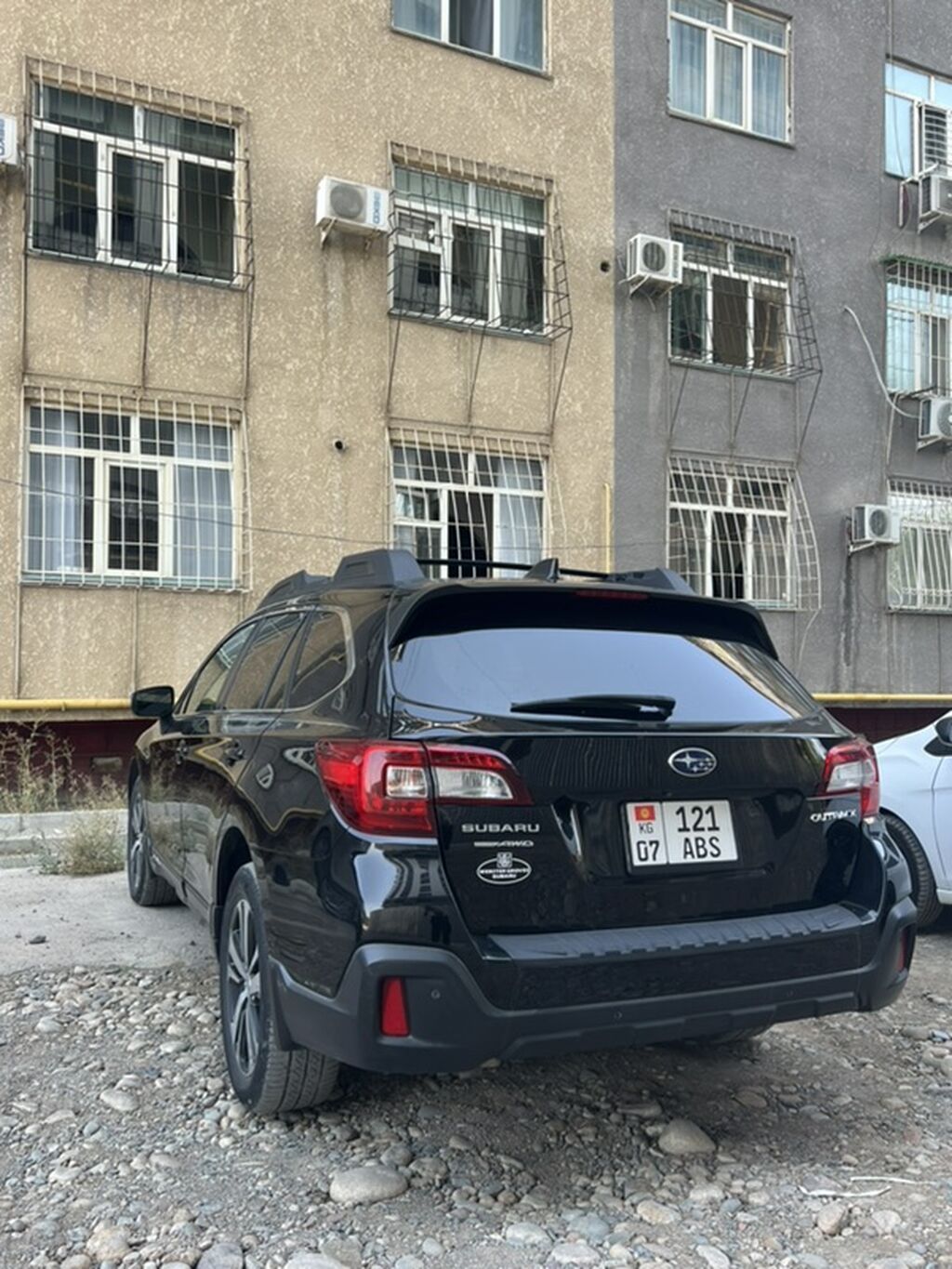 Subaru Outback: 2018 г., 2.5 л, Вариатор, Бензин, Универсал: фото 3