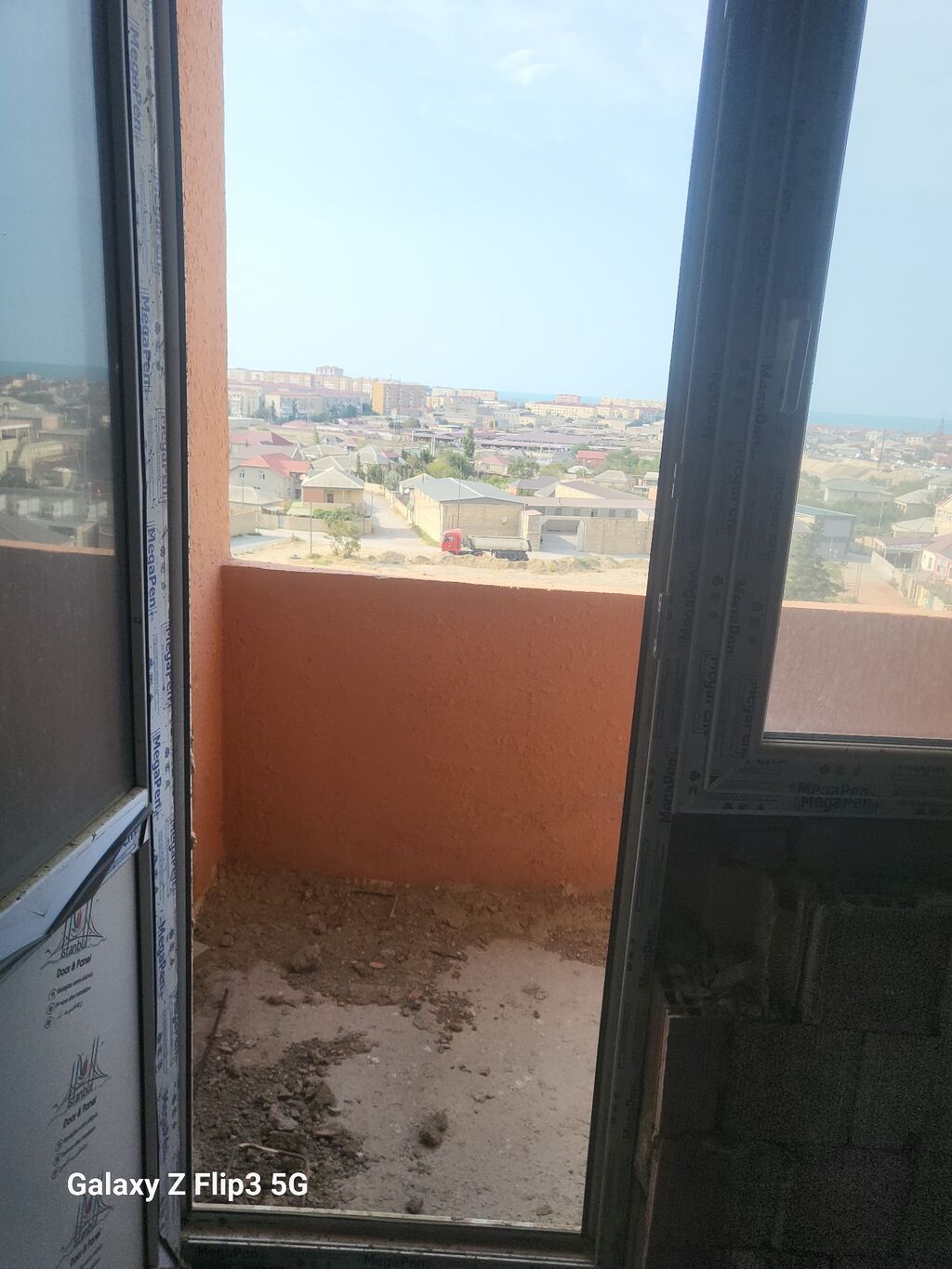 3 otaqlı, Yeni tikili, 73 kv. m