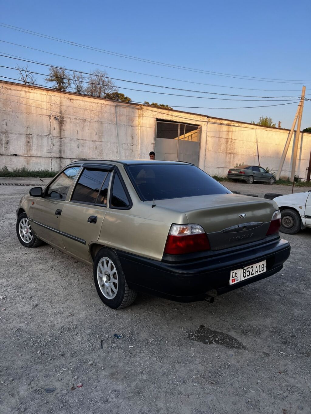 Daewoo Nexia: 2005 г., 1.6 л, Механика, Бензин, Седан: фото 3