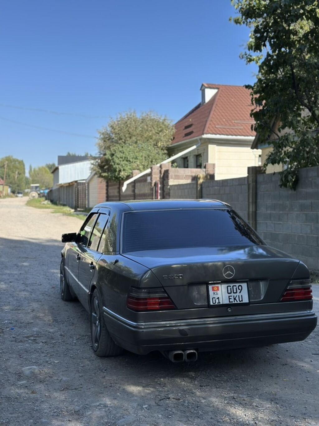 Mercedes-Benz W124: 1992 г., 2.2 л, Механика, Бензин, Седан: фото 6