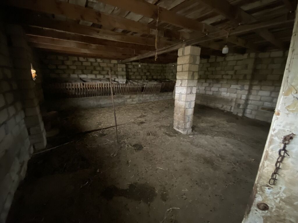 5 otaqlı, 300 kv. m, Kredit yoxdur, Təmirsiz