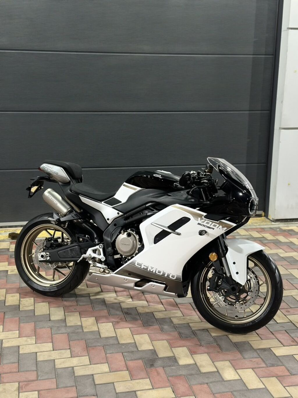 CFMOTO 500SR VOOM — ЧЕТЫРЁХЦИЛИНДРОВЫЙ ЗВЕРЬ! Один из самых: фото 1