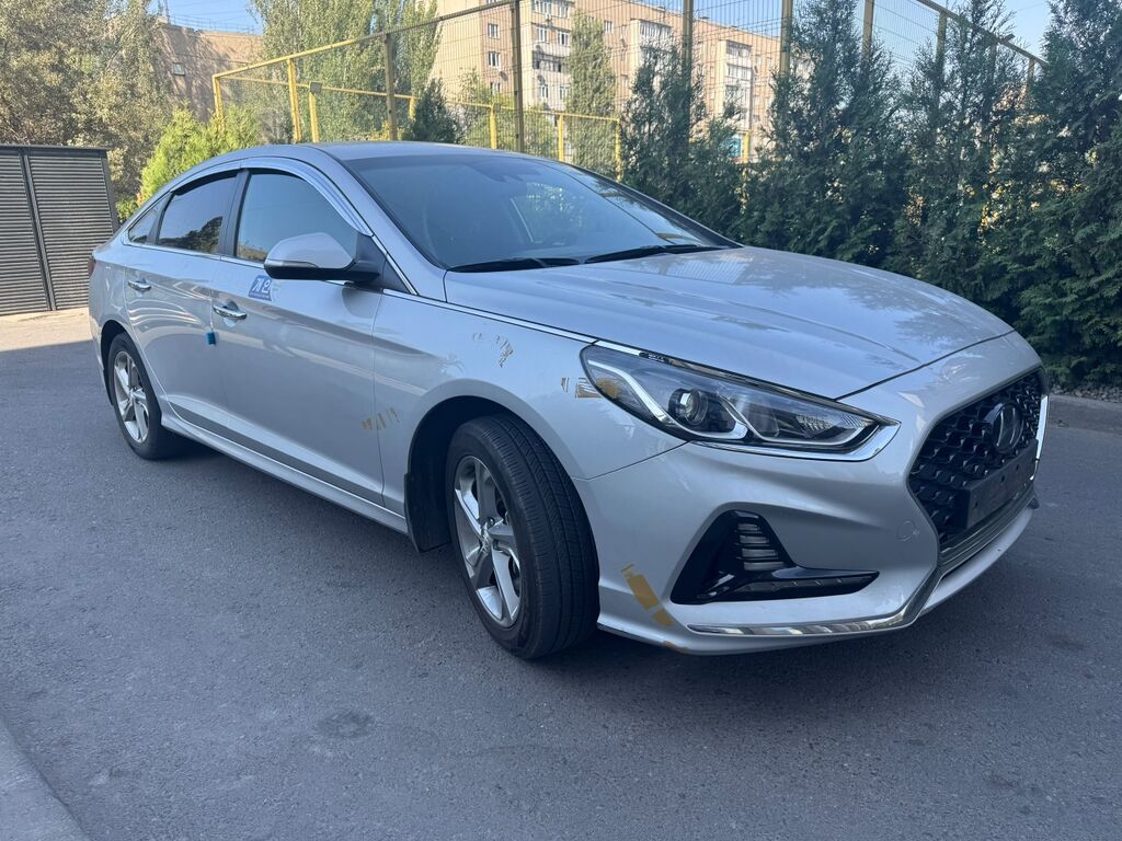 Hyundai Sonata: 2021 г., 2 л, Автомат, Газ, Седан: фото 2