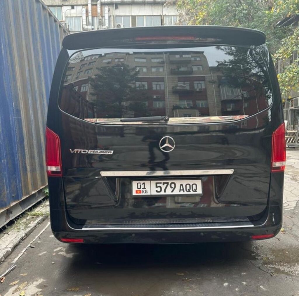 Продаю Mercedes-Benz Vito Maxi Long, салон переделан под Maybach
