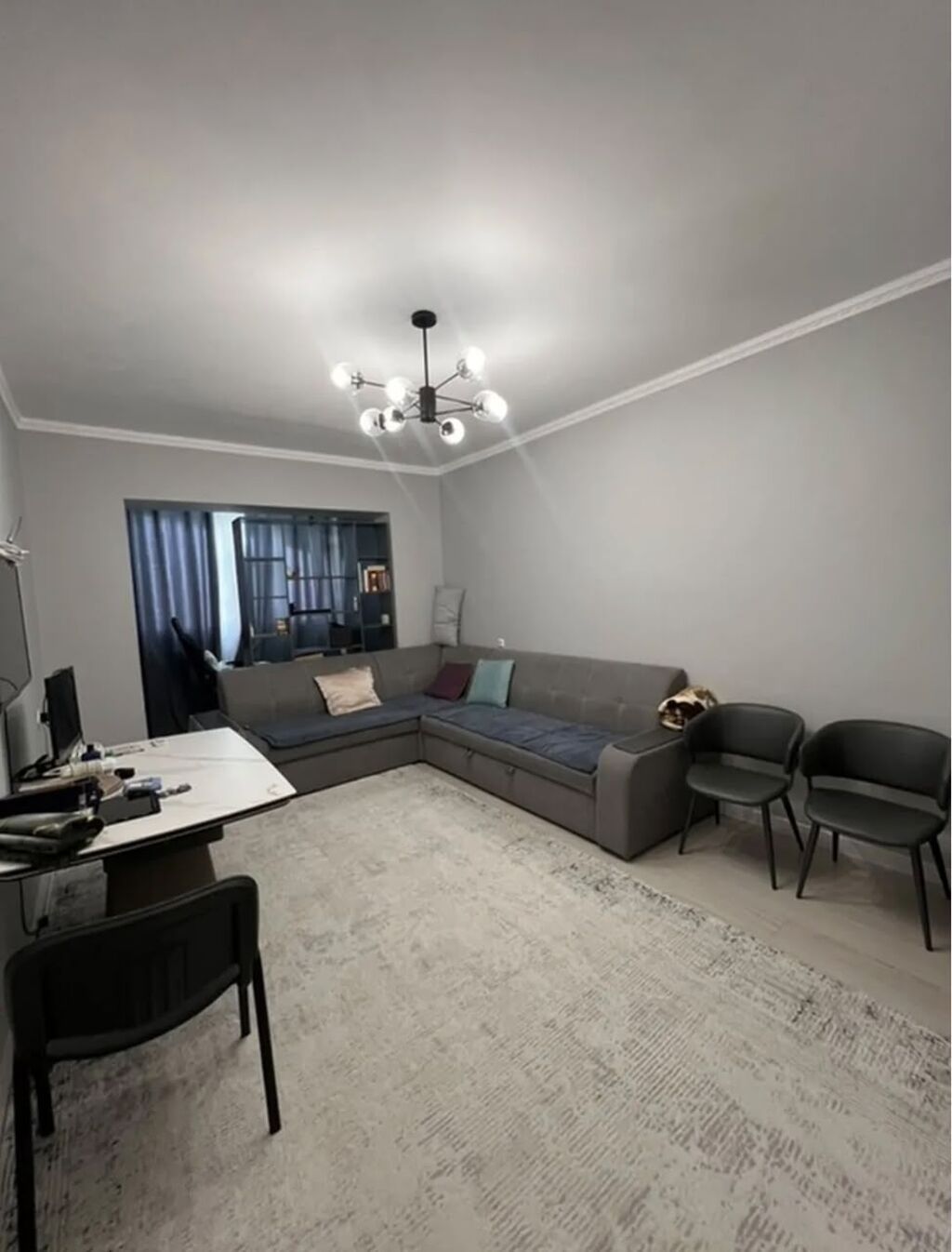 2 комнаты, 62 м², 12 мкр 106 серия улучшенная, 9 этаж, Евроремонт: фото 3