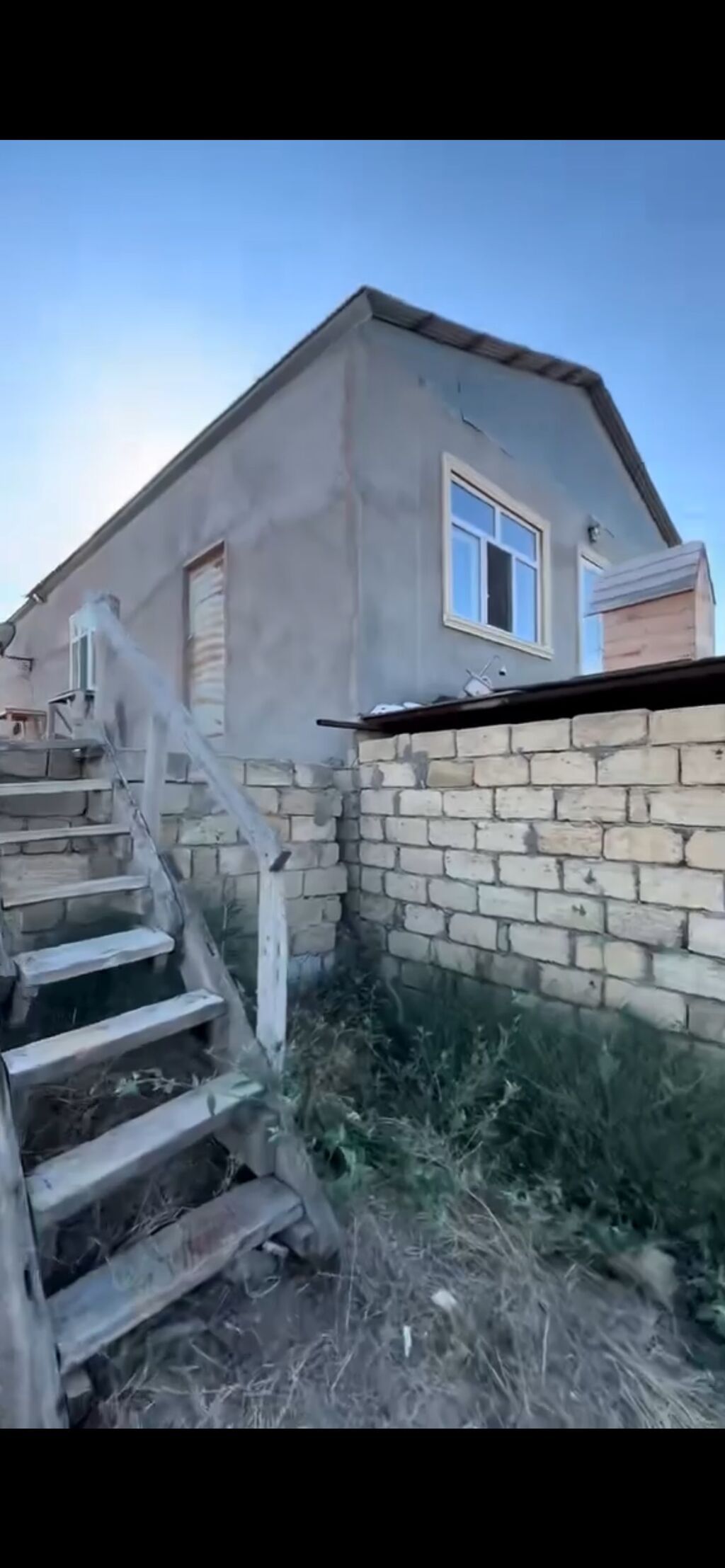 4 otaqlı, 100 kv. m, Kredit var, Təmirsiz