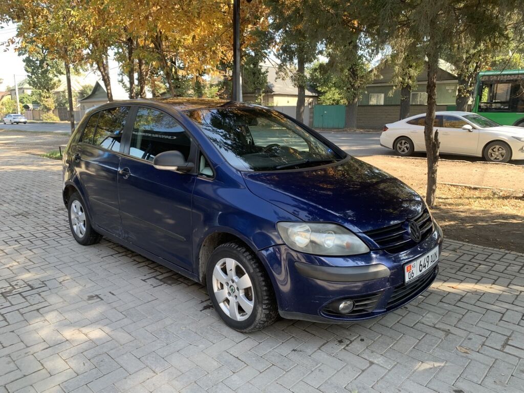 Volkswagen Golf Plus: 2008 г., 1.6 л, Механика, Бензин, Минивэн: фото 3