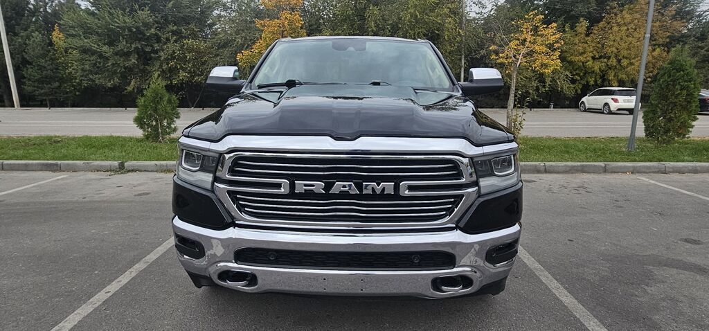 Dodge Ram 1500: 2021 г., 5.7 л, Автомат, Гибрид, Пикап: фото 2