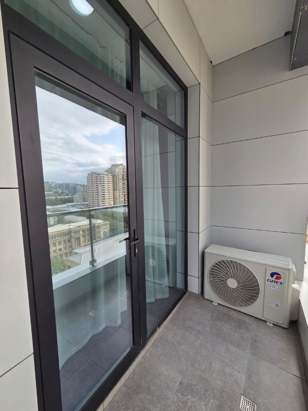 Tac Residence | Port Baku | Zərifə Əliyeva küçəsi | 2 Otaqlı Mənzil
