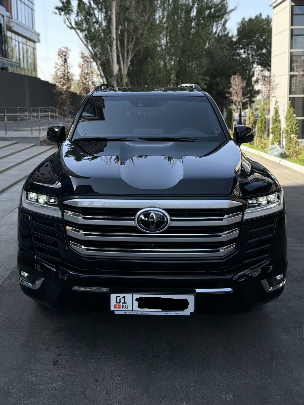 Toyota Land Cruiser: 2023 г., 3.5 л, Бензин: фото 1