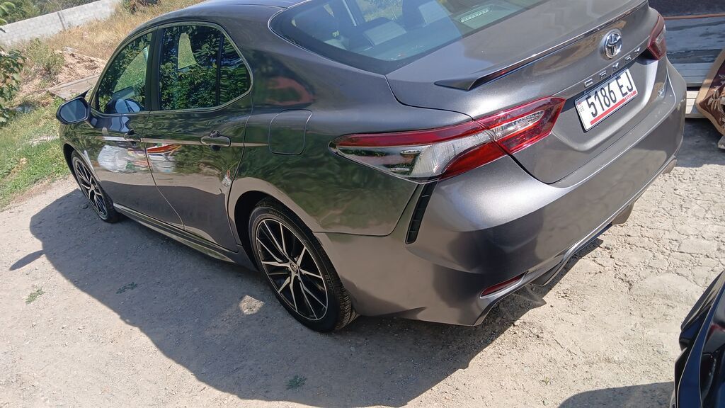 Toyota Camry: 2020 г., 2.5 л, Автомат, Бензин, Седан: фото 4