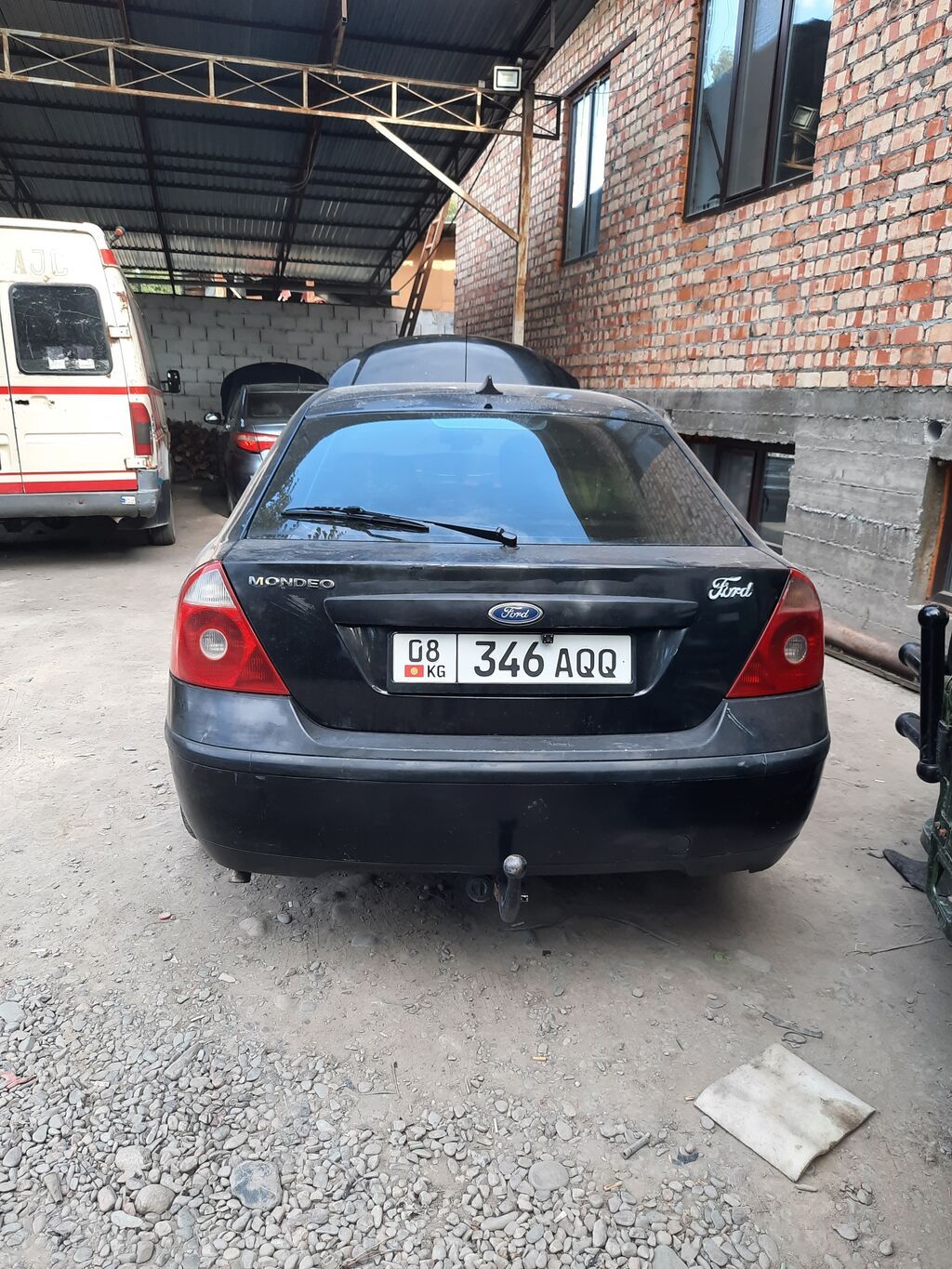 Ford Mondeo: 2002 г., 2 л, Механика, Газ, Седан: фото 3