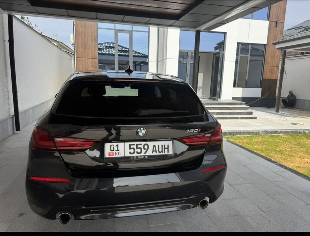 BMW 1 series: 2021 г., 1.8 л, Типтроник, Бензин, Хэтчбэк: фото 2