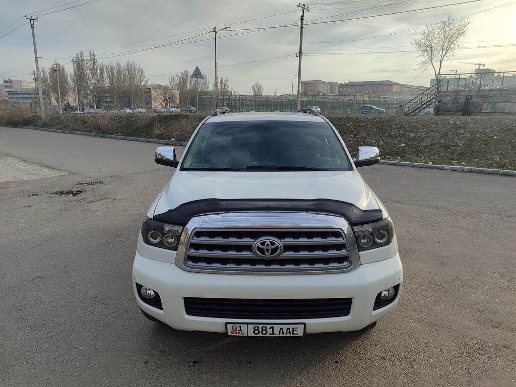 Toyota Sequoia