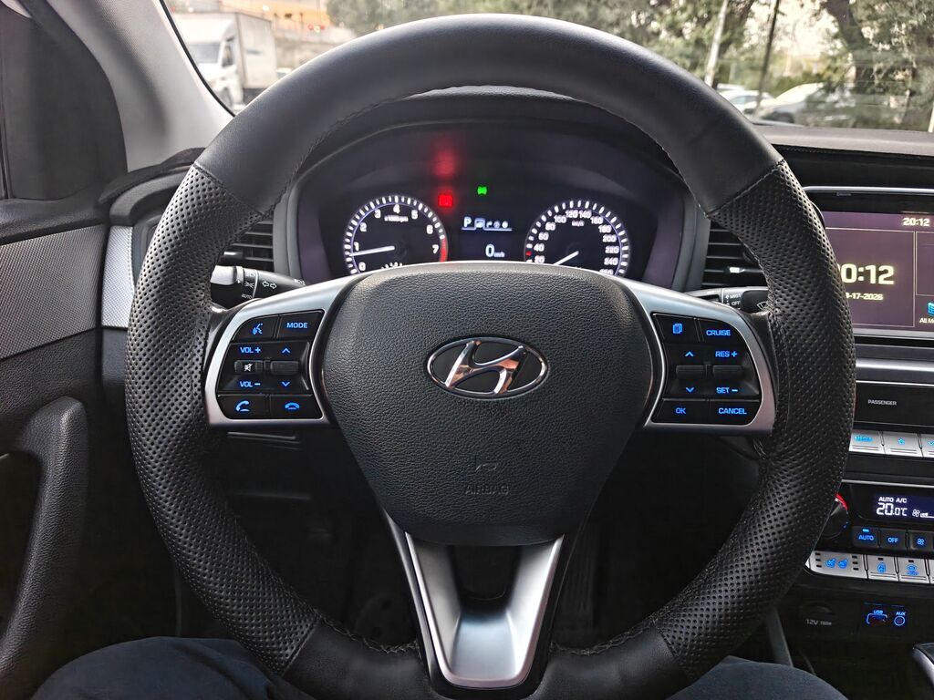 Hyundai Sonata: 2018 г., 2 л, Автомат, Газ, Седан: фото 7