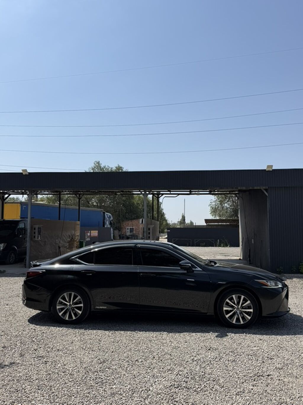 Lexus ES: 2021 г., 2.5 л, Автомат, Гибрид, Седан: фото 4