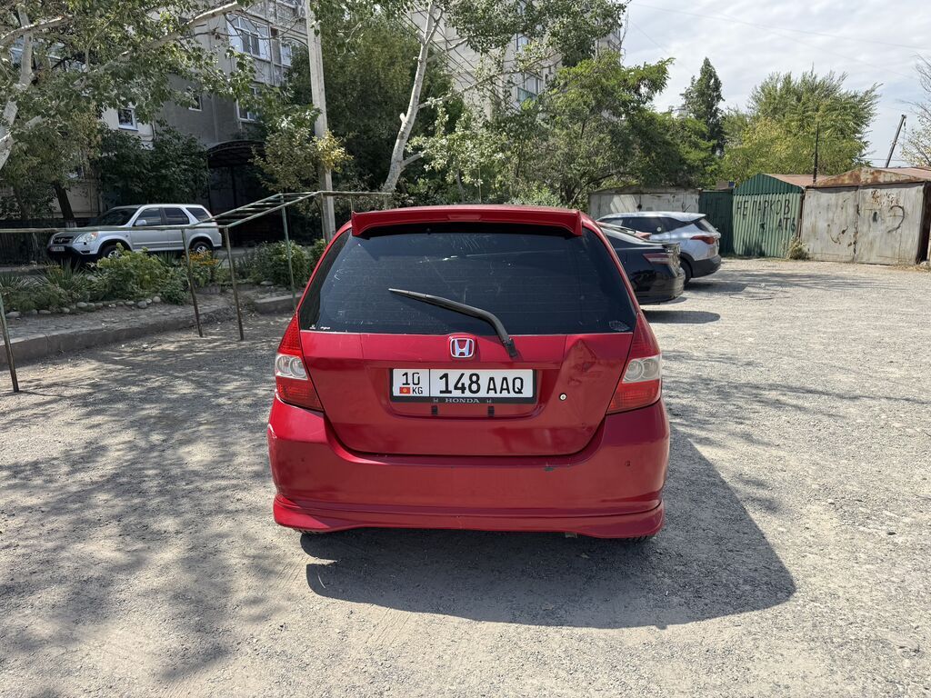 Honda Fit: 2002 г., 1.3 л, Вариатор, Бензин, Хэтчбэк: фото 4