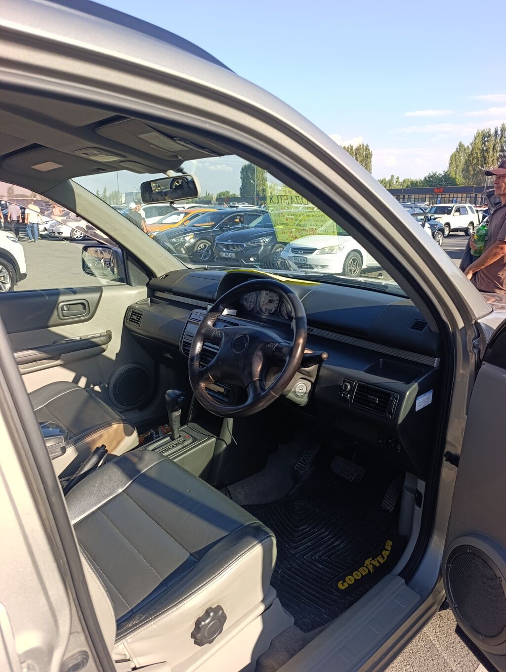 Nissan X-Trail: 2002 г., 2 л, Автомат, Бензин, Кроссовер: фото 3