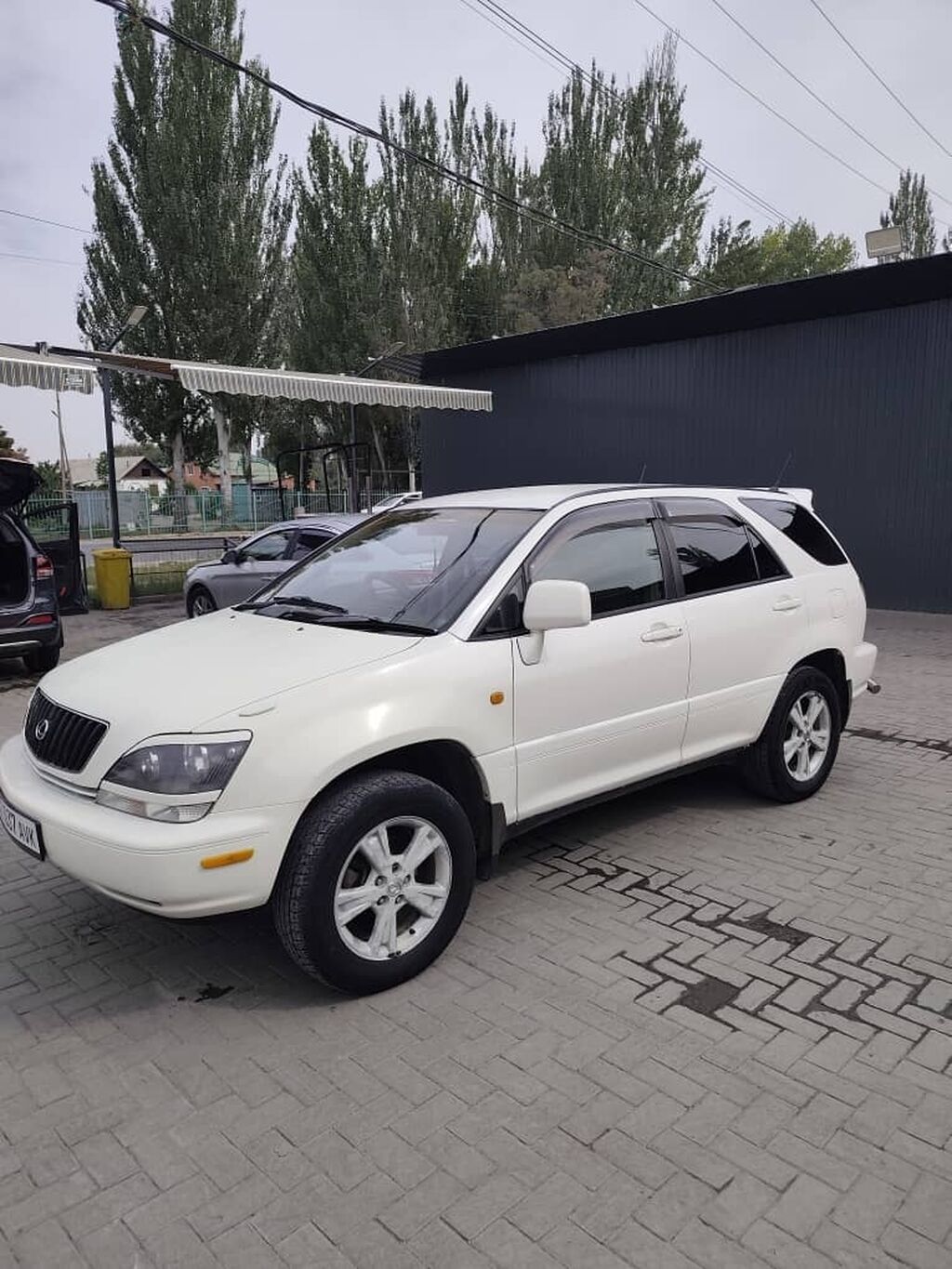 Toyota Harrier: 2000 г., 2.2 л, Автомат, Газ, Кроссовер: фото 3