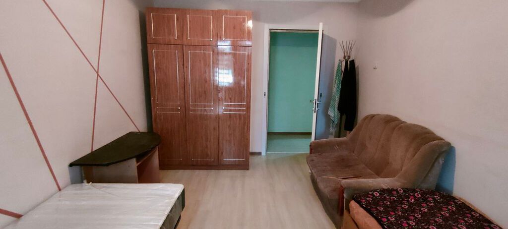 Сдаю с подселением для парней в 3-х комн. кв. Свободно 1 место! В: фото 2