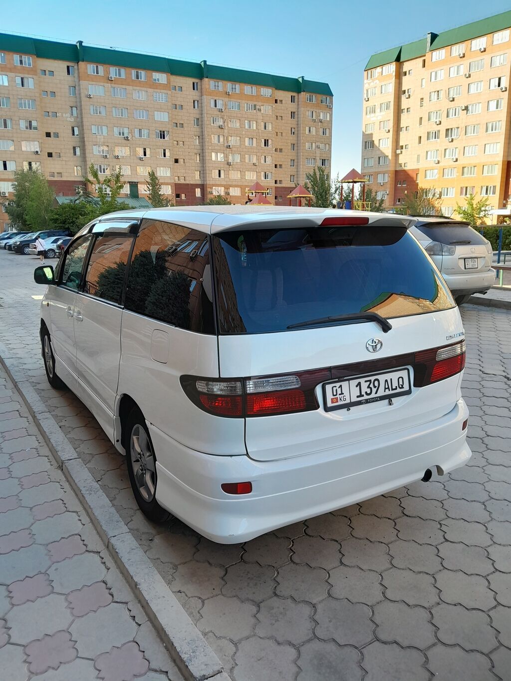 Toyota Estima: 2002 г., Минивэн — фото 5