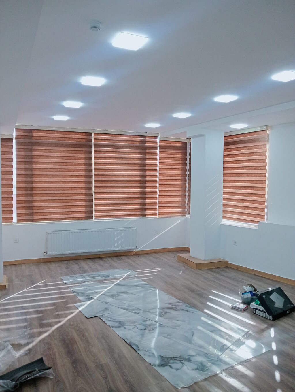 İcarəyə verilən ofis sahəsi. Babek pr 31, ağ şəhər ctiy park ilə