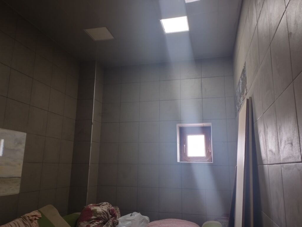 Yeni Suraxanı 5 otaqlı, 300 kv. m, Təmirsiz