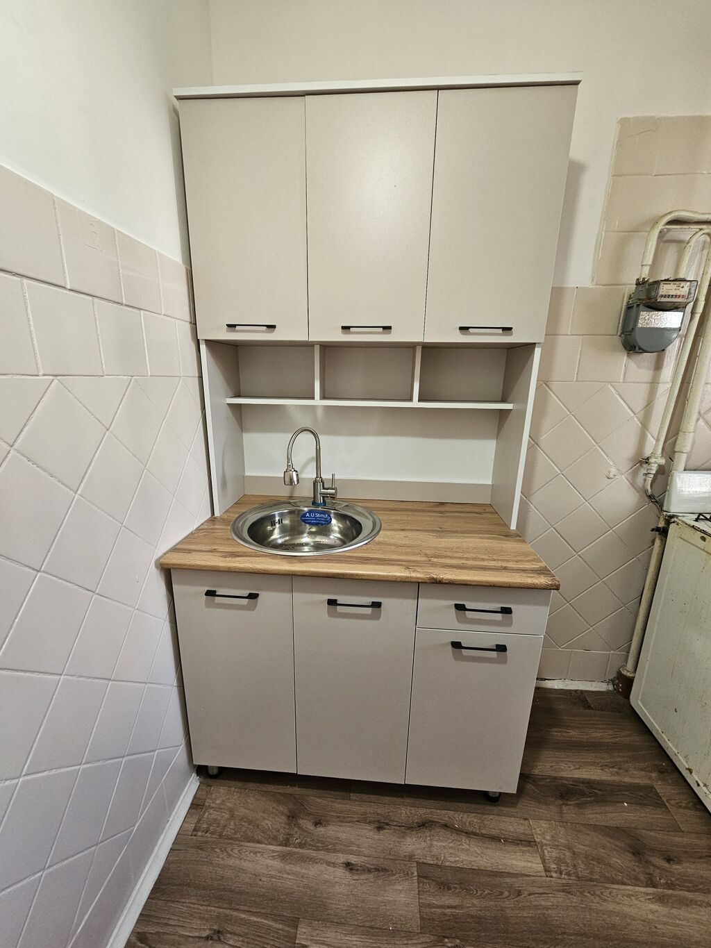 3 комнаты, 58 м², 10 мкр 104 серия, 2 этаж, Свежий ремонт: фото 3