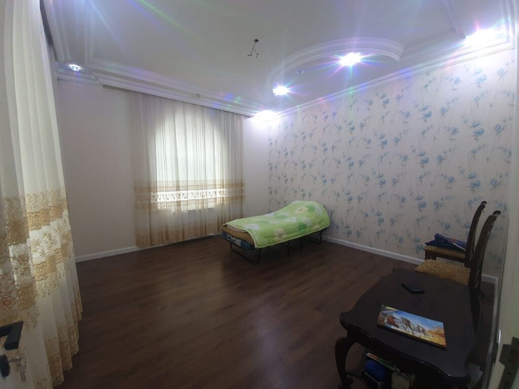 Bakıxanov qəs. 6 otaqlı, 200 kv. m, Yeni təmirli
