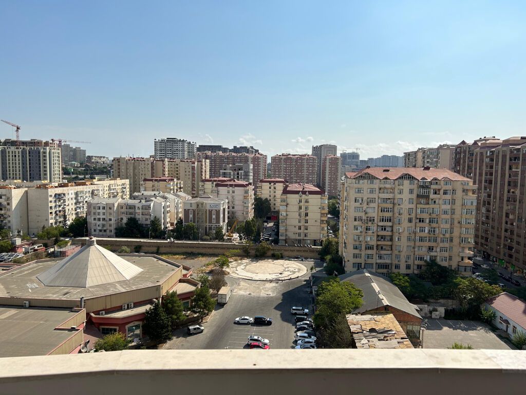 4 otaqlı, Yeni tikili, 226 kv. m
