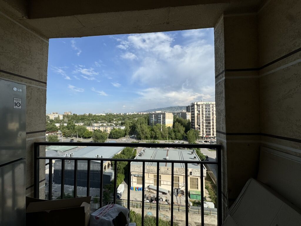 Продам 3-комнатную квартиру в 7 мкр, 86 м², 10 этаж: фото 3