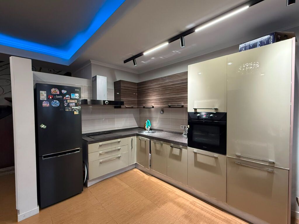 3 комнаты, 105 м², Асанбай мкр Индивидуалка, 5 этаж, Свежий ремонт: фото 3