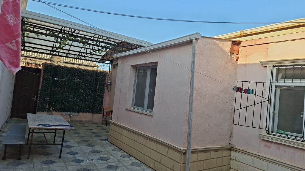3 otaqlı, 180 kv. m, Kredit yoxdur, Orta təmir