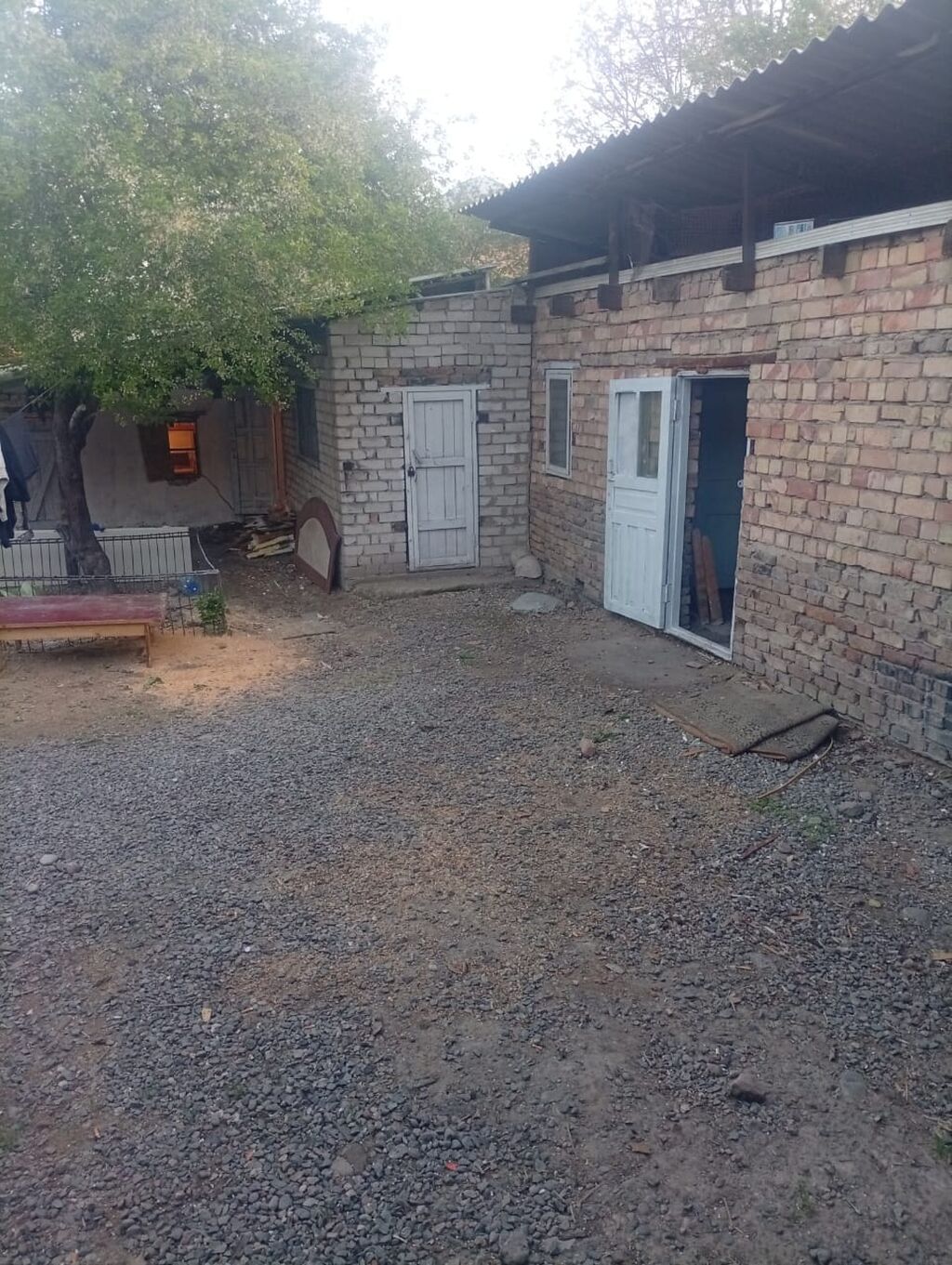 4 комнаты, 65 м², Достук мкр Собственник