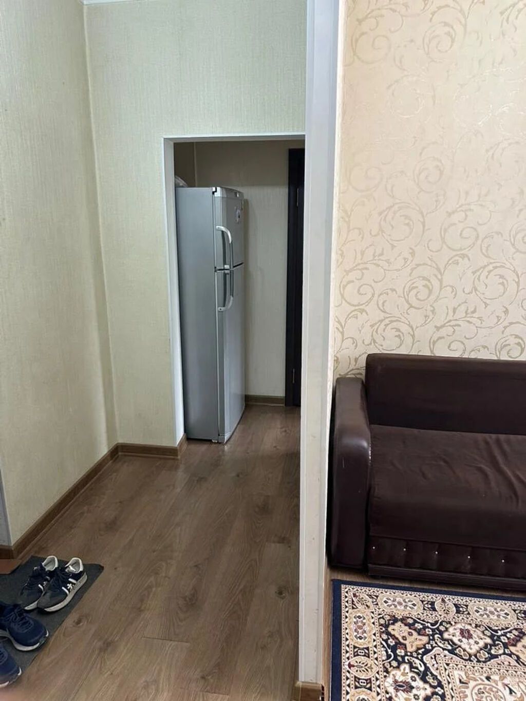 2 комнаты, 42 м², 8 мкр 105 серия, 6 этаж, Старый ремонт: фото 2