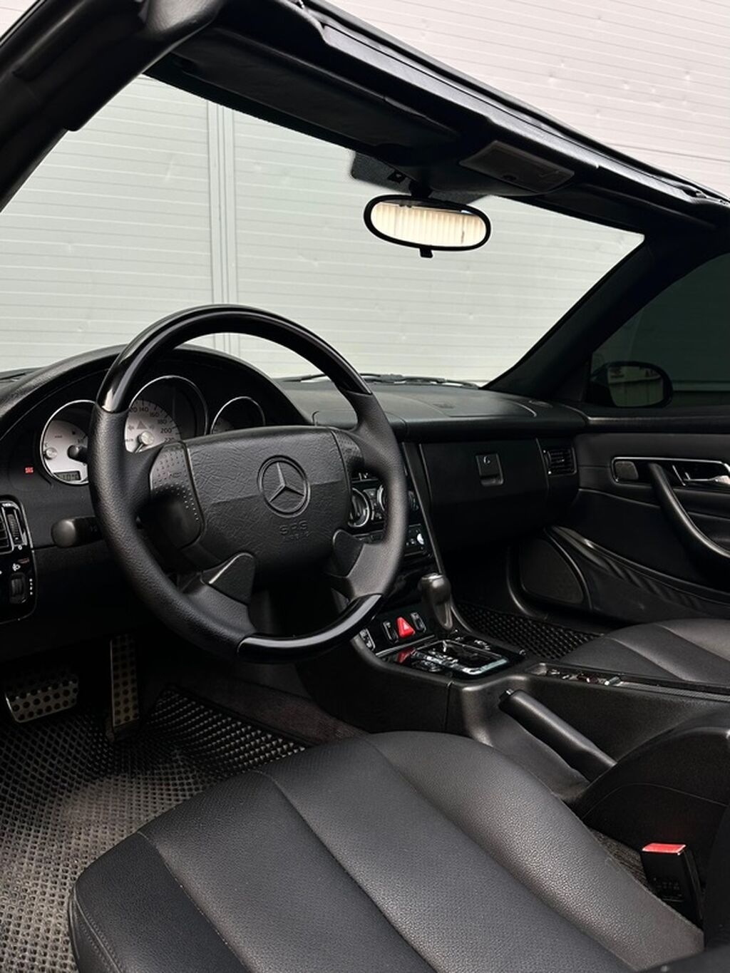 Mercedes-Benz SLK-Class: 1997 г., 2.3 л, Автомат, Бензин, Кабриолет: фото 5