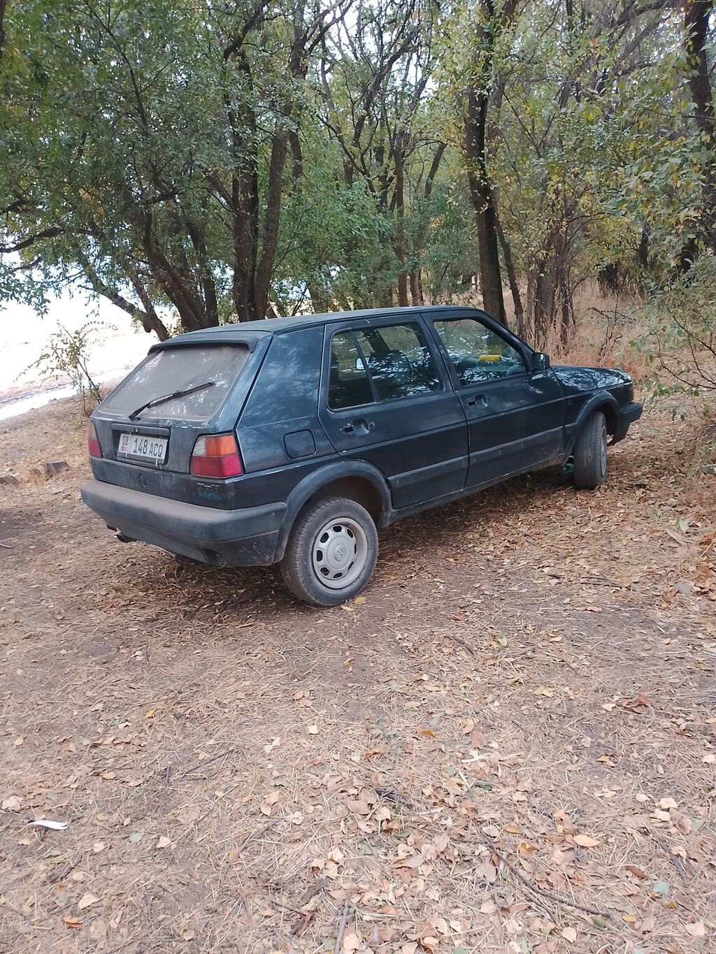 Volkswagen Golf: 1990 г., 1.8 л, Механика, Бензин, Хэтчбэк: фото 6