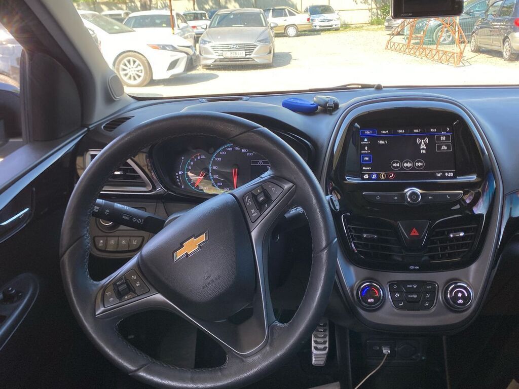Chevrolet Spark: 2018 г., 1.2 л, Автомат, Бензин, Хэтчбэк: фото 4