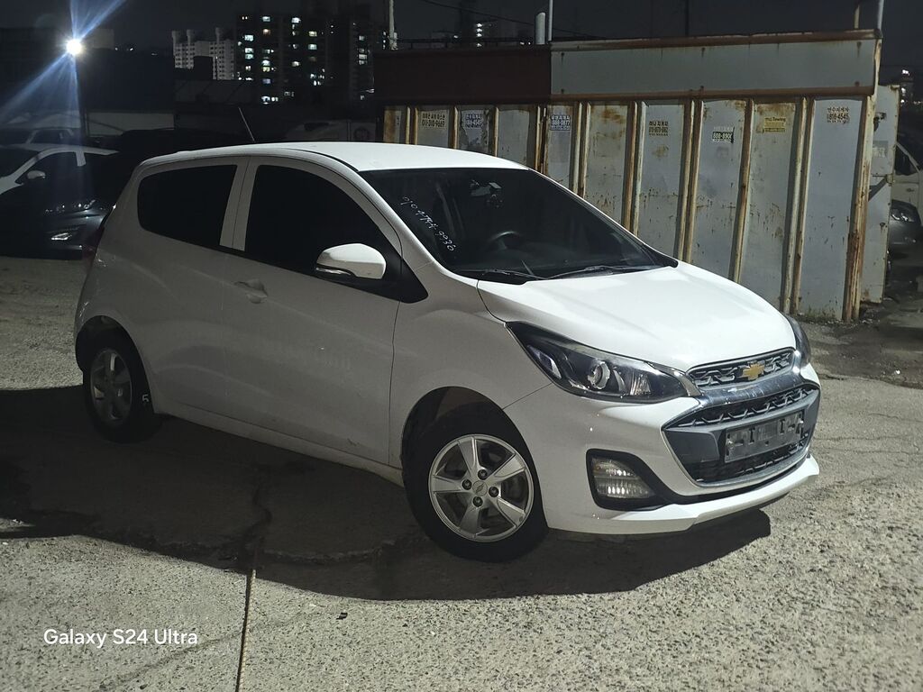 Chevrolet Spark: 2020 г., 1 л, Автомат, Бензин, Хэтчбэк: фото 2