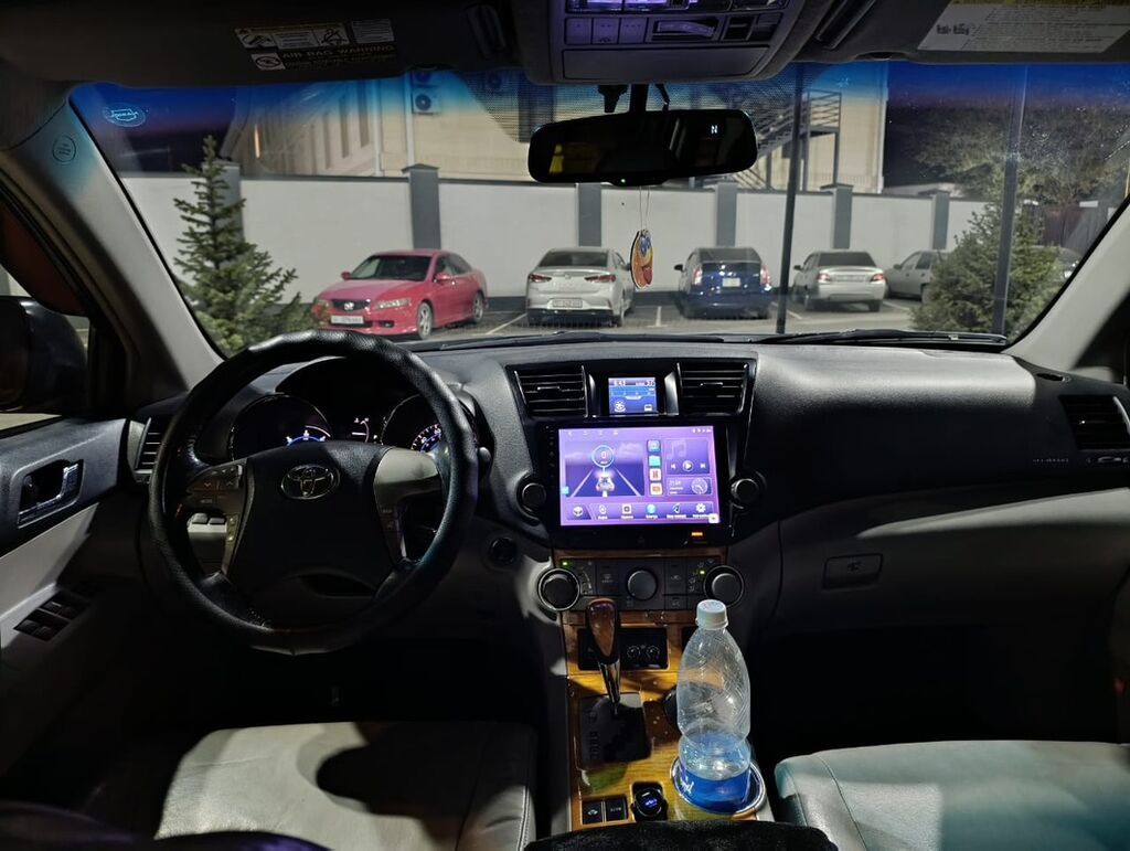Toyota Highlander: 2010 г., 3.5 л, Автомат, Гибрид, Кроссовер: фото 4